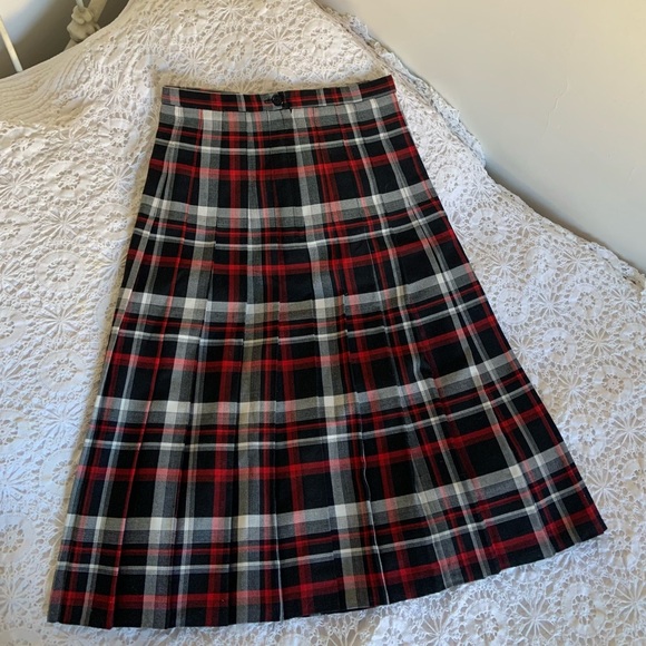 Vintage Plaid black and red maxi skirt - Picture 2 of 4